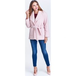Wiązana w talii kurtka. Kurtki damskie Made in Poland, bez wzorów, z poliesteru, bez kaptura. Za 319,00 zł.