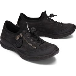 RIEKER N2263-00 black, półbuty damskie. Czarne półbuty damskie Rieker, bez wzorów, z gumy, bez obcasa, bez zapięcia. Za 269,90 zł.