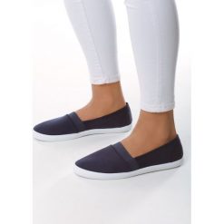 Granatowe Tenisówki Get Up!. Niebieskie trampki i tenisówki damskie Born2be, bez wzorów, bez zapięcia. Za 39,99 zł.