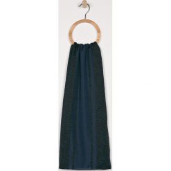 Calvin Klein - Szal. Szare szaliki damskie marki Calvin Klein, z materiału. Za 199,90 zł.