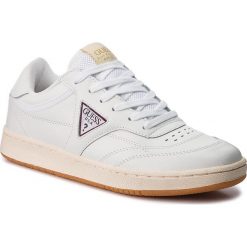Sneakersy GUESS - FMTYE4 LEA12 WHITE. Białe sneakersy męskie Guess, bez zapięcia. W wyprzedaży za 259,00 zł.