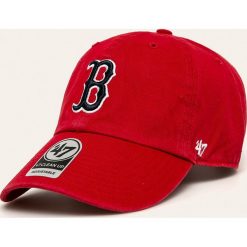 47brand - Czapka Boston Red Sox. Czerwone czapki męskie 47brand, bez wzorów, z bawełny. Za 89,90 zł.
