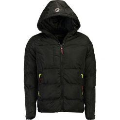 Kurtka przejściowa "Carino" w kolorze czarnym. Czarne płaszcze męskie Canadian Peak, xl, bez wzorów, bez kaptura. W wyprzedaży za 269,95 zł.