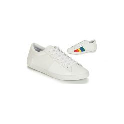 Buty Le Coq Sportif FLAG. Białe trampki i tenisówki damskie marki le coq sportif, bez wzorów, bez zapięcia. Za 399,00 zł.