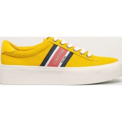 Calvin Klein - Tenisówki. Trampki i tenisówki damskie Calvin Klein, bez wzorów, z gumy, na sznurówki. Za 489,90 zł.