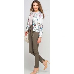 Ecru Kurtka Bomber w Kwiaty. Kurtki damskie Lanti, s, w kwiaty, z elastanu. Za 110,90 zł.