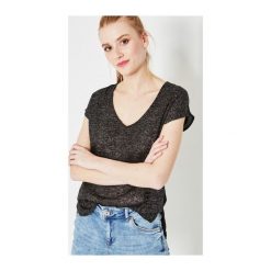 T-shirt damski. Szare t-shirty damskie Promod, uniwersalny, w jednolite wzory, z tkaniny, dekolt w kształcie v. Za 55,50 zł.