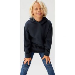 Mango Kids - Bluza dziecięca Save 110-164 cm. Niebieskie bluzy chłopięce Mango Kids, bez wzorów, z bawełny, bez rękawów, z kapturem. Za 69,90 zł.