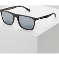 Emporio Armani Okulary przeciwsłoneczne matte mud. Pomarańczowe okulary przeciwsłoneczne męskie Emporio Armani. Za 569,00 zł.