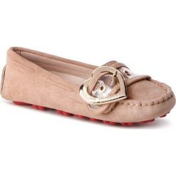 Mokasyny LOVE MOSCHINO - JA10020G17IG0601 Cipria. Brązowe mokasyny damskie Love Moschino, na co dzień, z aplikacjami, ze skóry, bez obcasa, na płaskiej podeszwie, bez zapięcia. Za 799,00 zł.