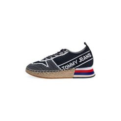 Buty Tommy Jeans EN0EN00581 TH HYBRID SHOE. Trampki i tenisówki damskie Tommy Jeans. Za 442,40 zł.
