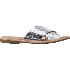 UGG Joni Metallic Kapcie Srebrny. Szare kapcie damskie Ugg, ze skóry. Za 447,95 zł.