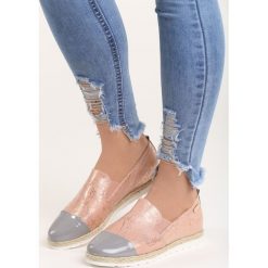 Różowe Espadryle Phia. Różowe espadryle damskie Born2be, bez wzorów, ze skóry, bez obcasa. Za 49,99 zł.