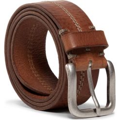 Pasek Męski WRANGLER - Double Stitch Belt W0C8U1X81 Cognac. Pomarańczowe paski męskie Wrangler, w paski, ze skóry. Za 209,00 zł.