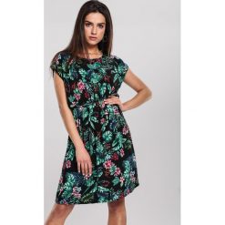 Czarna Sukienka Get Grip. Czarne sukienki damskie other, xl, bez wzorów, bez kołnierzyka, bez rękawów, mini. Za 59,99 zł.
