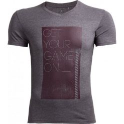 T-shirt męski TSM604 - ŚREDNI SZARY MELANŻ - Outhorn. Szare koszulki męskie marki Outhorn, na zimę, m, bez wzorów, z bawełny, bez kołnierzyka. W wyprzedaży za 27,99 zł.