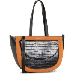 Torebka MONNARI - BAG5740-M20 Black With Mustard. Czarne torebki klasyczne damskie Monnari, bez wzorów, ze skóry ekologicznej, klasyczne, na ramię, bez dodatków. W wyprzedaży za 179,00 zł.