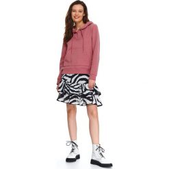 Damska bluza nierozpinana. Różowe bluzy damskie Top Secret, na wiosnę, bez wzorów, bez rękawów, długie, z kapturem. W wyprzedaży za 59,99 zł.