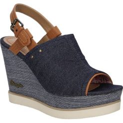 Sandały na koturnie wrangler kelly indygo wl171683. Niebieskie koturny damskie Wrangler, bez obcasa, na koturnie, bez zapięcia. Za 349,99 zł.