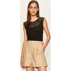 Haily's - T-shirt. Białe bluzki damskie Haily's, s, bez wzorów, z elastanu, casualowe, z okrągłym kołnierzem, bez rękawów. Za 59,90 zł.