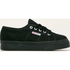Superga - Tenisówki. Czarne trampki i tenisówki damskie Superga, bez wzorów, z gumy, na sznurówki. W wyprzedaży za 219,90 zł.