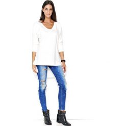 Ecru Kimonowa Bluza w Serek z Wydłużonym Tyłem. Szare bluzki damskie marki Molly.pl, s, bez wzorów, z jeansu, z krótkim rękawem, krótkie, bez kaptura. Za 118,90 zł.