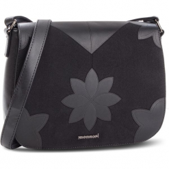 Torebka MONNARI - BAG5400-020 Black. Czarne listonoszki damskie marki Monnari, ze skóry ekologicznej. W wyprzedaży za 169,00 zł.
