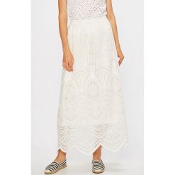 Desigual - Spódnica Lyon France. Białe długie spódnice damskie marki Desigual, z poliesteru, z podwyższonym stanem. W wyprzedaży za 269,90 zł.