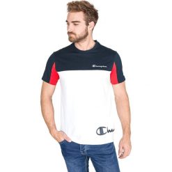 Champion Koszulka Niebieski Biały. Niebieskie podkoszulki męskie Champion, l, bez wzorów, z bawełny, bez kołnierzyka, krótkie. Za 111,95 zł.