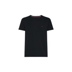T-shirty z krótkim rękawem Tommy Hilfiger MW0MW09812 ESSENTIAL TEE. Czarne t-shirty męskie TOMMY HILFIGER, s, bez wzorów, bez kołnierzyka, krótkie. Za 131,30 zł.