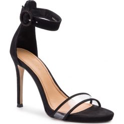 Sandały KAZAR - Mallow 37943-26-00 Black. Czarne klapki damskie Kazar, bez wzorów, ze skóry, na wysokim obcasie. W wyprzedaży za 329,00 zł.