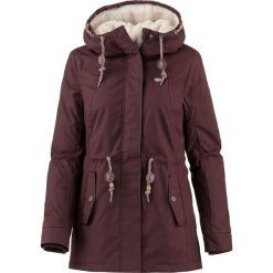 Parka w kolorze ciemnoczerwonym. Czerwone parki damskie Street & Sports Wear, xs, z aplikacjami, ze skóry, bez kaptura. W wyprzedaży za 257,95 zł.