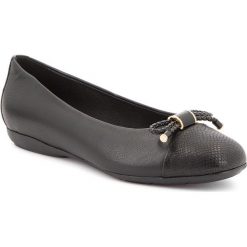 Baleriny GEOX - D Annytah B D847NB 0BC9D C9999 Black. Czarne baleriny damskie Geox, bez wzorów, ze skóry ekologicznej, bez obcasa. W wyprzedaży za 269,00 zł.