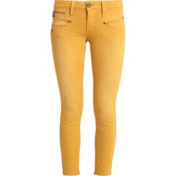 Freeman T. Porter ALEXA CROPPED MAGIC Jeans Skinny Fit sunflower. Pomarańczowe boyfriendy damskie Freeman T. Porter, z bawełny. Za 379,00 zł.
