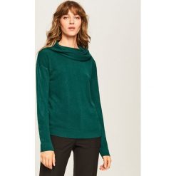 Sweter z luźnym golfem - Khaki. Brązowe swetry damskie Reserved, s, bez wzorów, bez rękawów, bez kaptura. Za 69,99 zł.