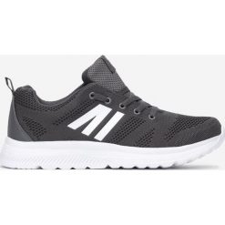 Szaro-Białe Buty Sportowe Thonixiope. Szare buty sportowe męskie Born2be, bez zapięcia. W wyprzedaży za 64,99 zł.