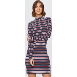 Tommy Jeans - Sukienka. Sukienki damskie Tommy Jeans, na co dzień, s, bez wzorów, z elastanu, casualowe, z golfem, z długim rękawem, długie, mini, proste. Za 399,90 zł.