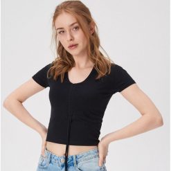 T-shirt ze ściągaczem - Czarny. Czarne t-shirty damskie Sinsay, s, bez wzorów, bez kołnierzyka. Za 24,99 zł.