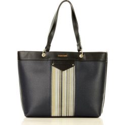 Monnari miejska torba shopper bag na ramię czarny. Czarne torby damskie na zakupy Monnari, w paski, eleganckie. W wyprzedaży za 169,00 zł.