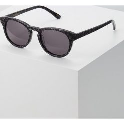Han Kjobenhavn TIMELESS GRANITE Okulary przeciwsłoneczne granite. Czarne okulary przeciwsłoneczne damskie marki Han Kjobenhavn. Za 569,00 zł.