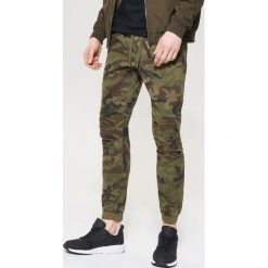 Joggery mÄ™skie: Joggery camo – Wielobarwn
