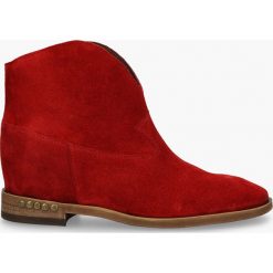 Botki czerwone Alegra. Czerwone botki damskie Badura, bez obcasa, bez zapięcia. Za 375,99 zł.