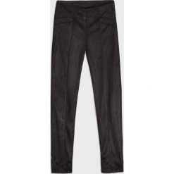 Mayoral - Spodnie dziecięce 128-167 cm. Niebieskie spodnie dziewczęce Mayoral, bez wzorów, z elastanu. Za 123,90 zł.