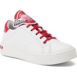 Sneakersy LOVE MOSCHINO - JA15143G18IF0100 Bian. Białe półbuty damskie Love Moschino, ze skóry. W wyprzedaży za 549,00 zł.