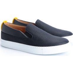 Emporio Armani Sneakersy "Slip-on". Sneakersy męskie Emporio Armani, bez zapięcia. Za 749,00 zł.