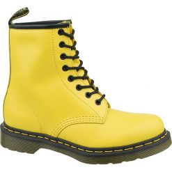 Dr. Martens 1460W 24614700. Żółte buty trekkingowe damskie Dr. Martens, na zimę. W wyprzedaży za 599,99 zł.