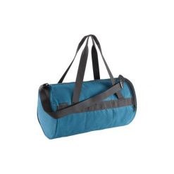 Torba fitness kardio 20 litrów zielona. Niebieskie plecaki męskie DOMYOS, bez wzorów, z poliesteru. Za 39,99 zł.