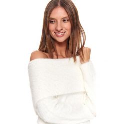 Sweter golf długi rękaw damski luźny. Białe swetry damskie Top Secret, bez wzorów, eleganckie, z długim rękawem, długie, bez kaptura. W wyprzedaży za 59,99 zł.