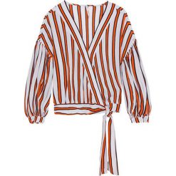 Koszula w kolorze białym ze wzorem. Pomarańczowe koszule damskie Pepe Jeans, Mexx, Pierre Cardin, l, w paski, z wiskozy, bez kołnierzyka, z długim rękawem. W wyprzedaży za 129,95 zł.