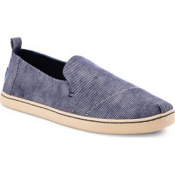 Półbuty TOMS - Deconstructed Alpargata 10011741 State Blue. Niebieskie półbuty damskie Toms, bez wzorów, z tworzywa sztucznego, bez obcasa, na płaskiej podeszwie, bez zapięcia. W wyprzedaży za 189,00 zł.
